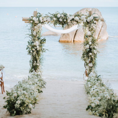 TIE THE KNOT แพ็คเกจงานแต่งงาน ณ ชายหาด แบบตะวันตก